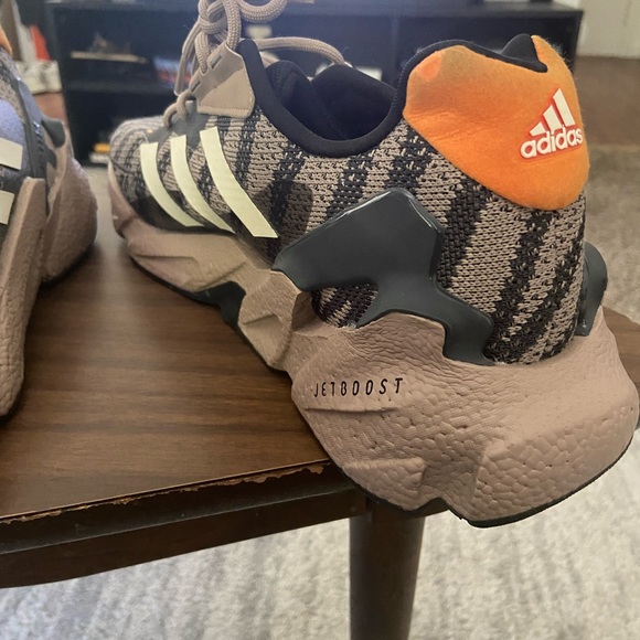 Adidas chalky brown Net BOOST running sneakers. - Picture 9 of 11